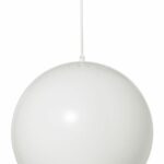Frandsen Ball Pendel Ø40 mat hvid metal – ikonisk dansk design i stor format