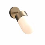 Frandsen Neptune Væglampe i Messing – Elegant dansk design med funktionelt lys