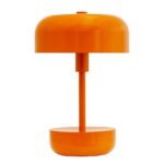 Dyberg Larsen Haipot LED genopladelig bordlampe i orange – designlampe til både inde- og udendørs brug